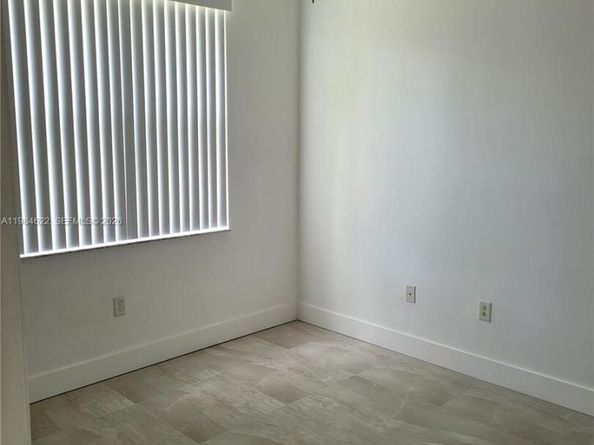 2451 Centergate Dr 301, Miramar FL 33025