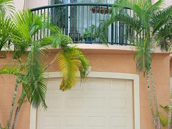 2033 SE 10th Ave 614, Fort Lauderdale FL 33316