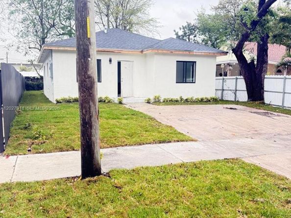 Undisclosed Address #A12027914, North Miami FL 33167