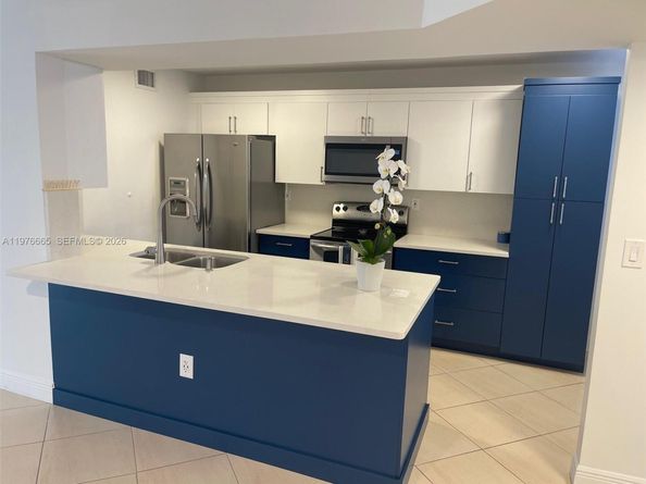 9782 NW 46th Ter 131, Doral FL 33178