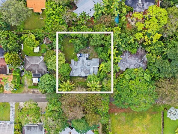 5942 SW 60th St, South Miami FL 33143