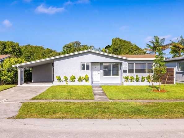 2111 N 14th Ct, Hollywood FL 33020