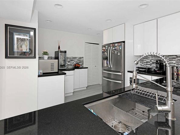 14203 SW 66th St 503, Miami FL 33183