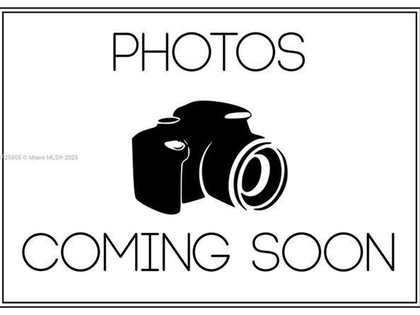 12104 SW 110th St Cir S, Miami FL 33186