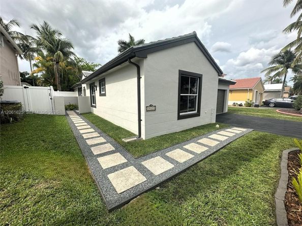 19179 NW 22nd St, Pembroke Pines FL 33029