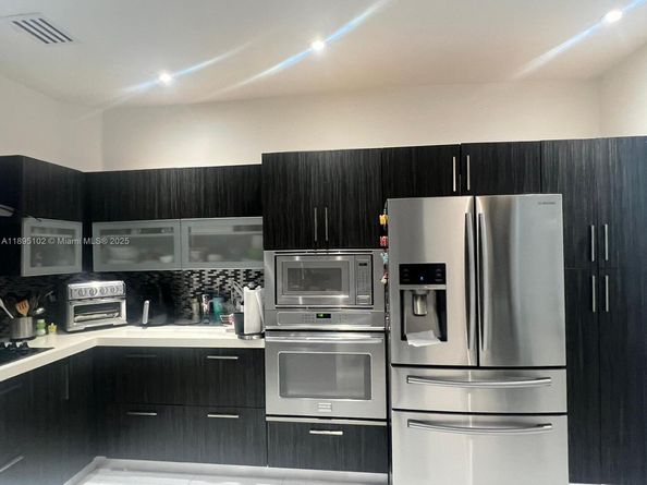 11281 NW 84th St, Doral FL 33178