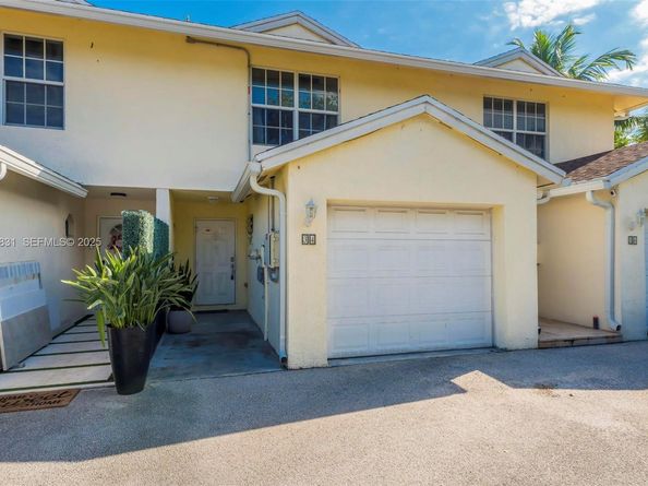 1534 NW 45th St, Deerfield Beach FL 33064