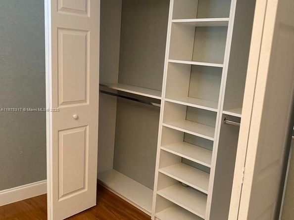 5717 Mayo St, Hollywood FL 33023