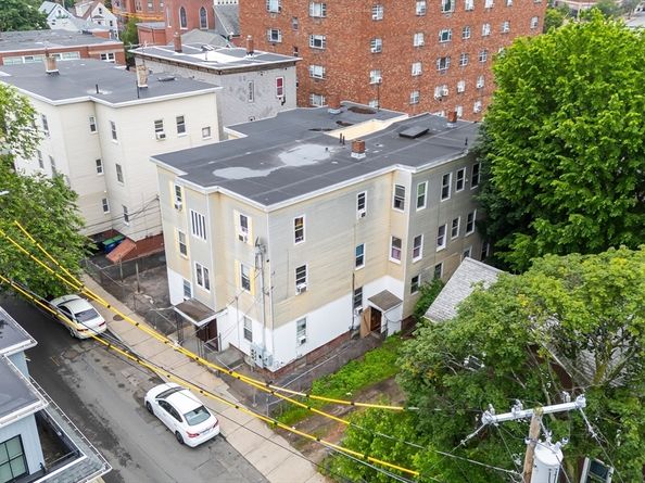 8 Everett St, Somerville MA 02143