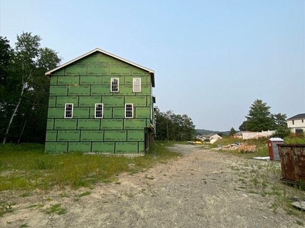 47R Yarnie 7A, Worcester MA 01602