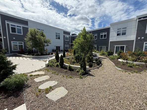 60 Cross St E 207, Somerville MA 02145