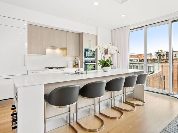 7 E. Springfield 5B, Boston MA 02118