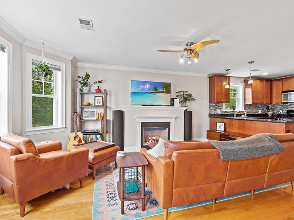 7 Fox St 1, Boston MA 02122