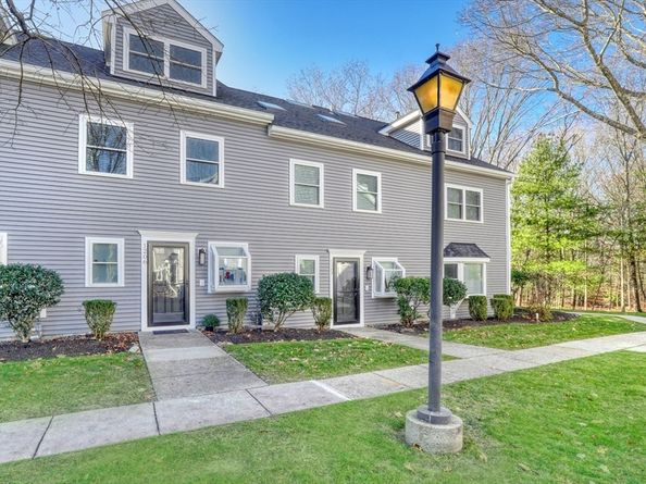 1206 Lagrange St 1206, Boston MA 02467