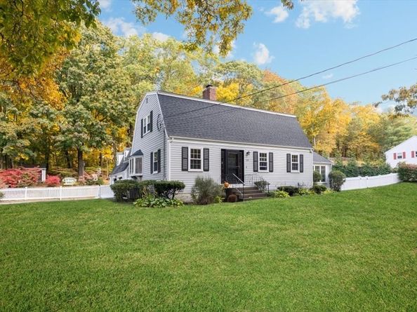 249 High St, Hingham MA 02043