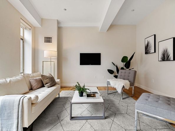 35 Fay St 607, Boston MA 02118