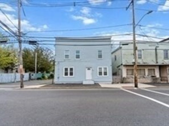 115 Ames St, Brockton MA 02302