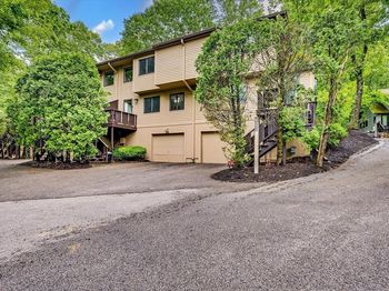 74 Meeting House Path