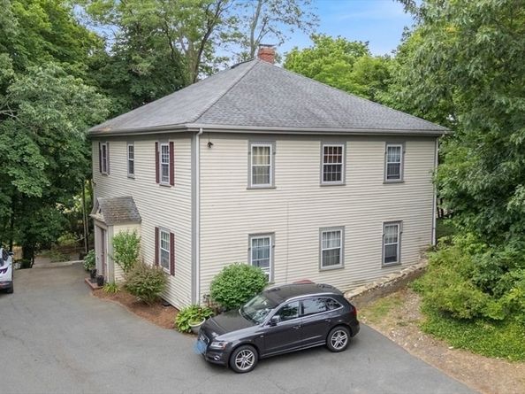60 Vinton St 3, Melrose MA 02176