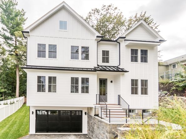 22 Irene Circle, Waltham MA 02453