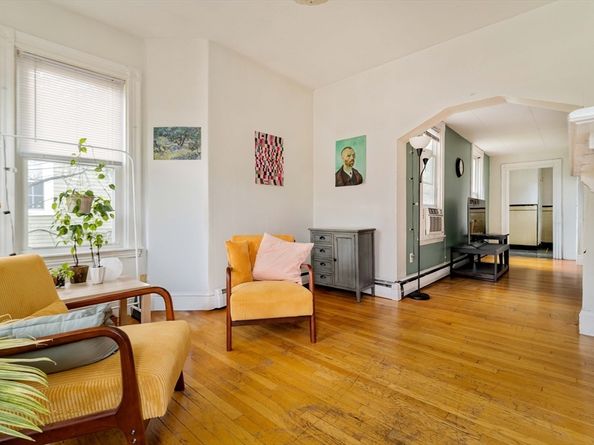 295 Beacon St, Somerville MA 02143