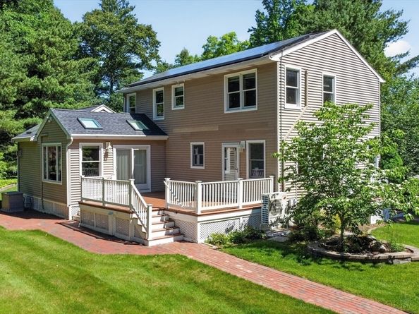 111 North St, Grafton MA 01519
