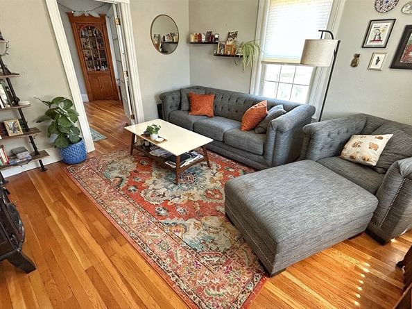 18 Ropes St 2R, Salem MA 01970