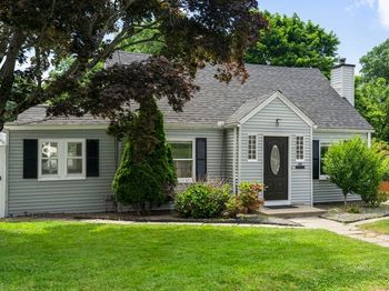 40 Calumet Ave