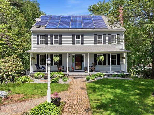7 Hartwell Rd, Oxford MA 01537