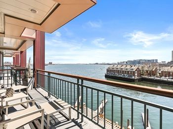 40 Battery St
