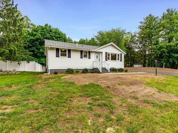 167 Center St, Groveland MA 01834