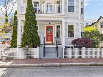 11 Wright St