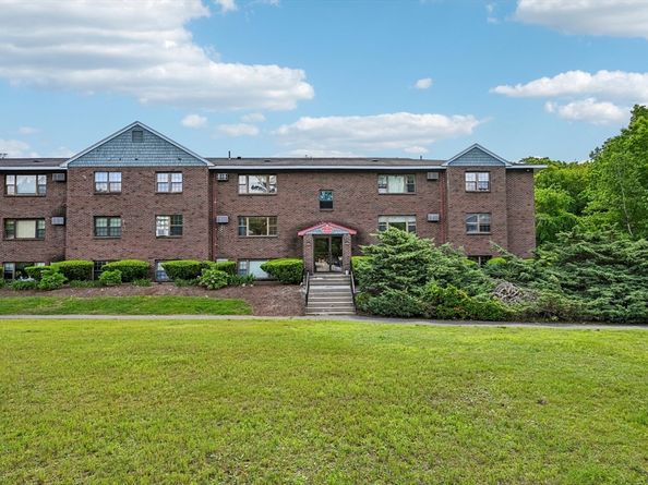 58 Spencer Rd 26K, Boxborough MA 01719