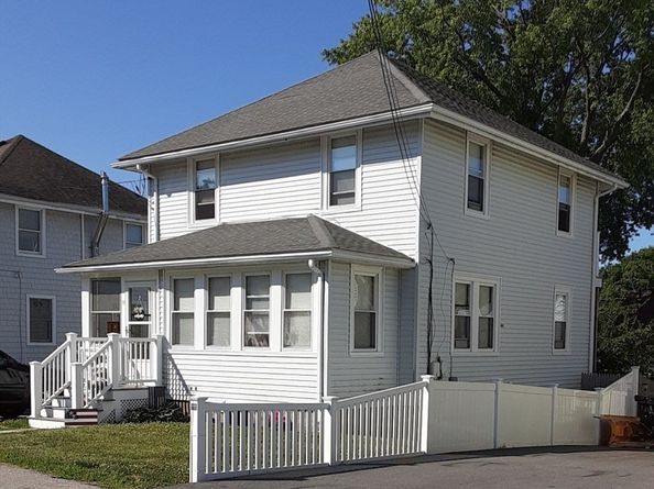 35 Manomet Rd, Weymouth MA 02191