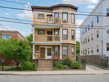 152-154 Glen St