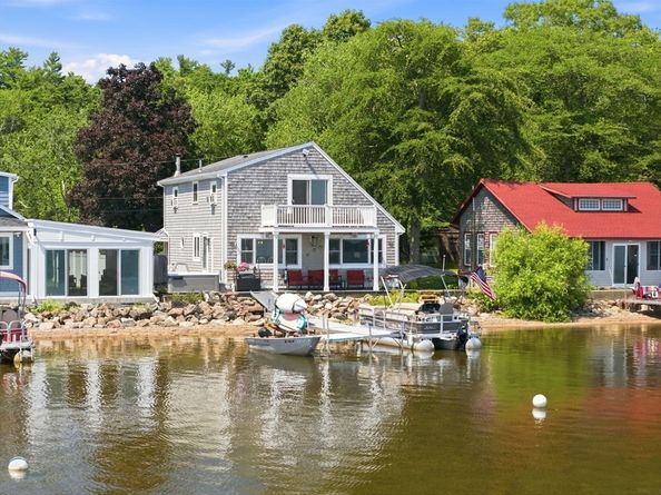 145 Staples Shore Rd, Lakeville MA 02347