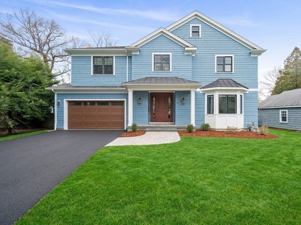 11 Woodhaven Rd, Newton MA 02468