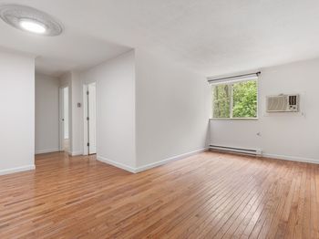 17 Weld St