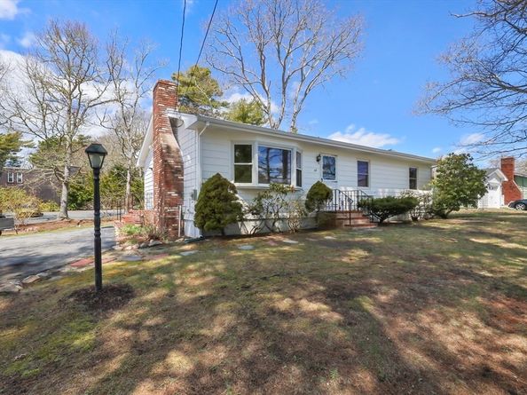 49 Onset Avenue, Wareham MA 02532