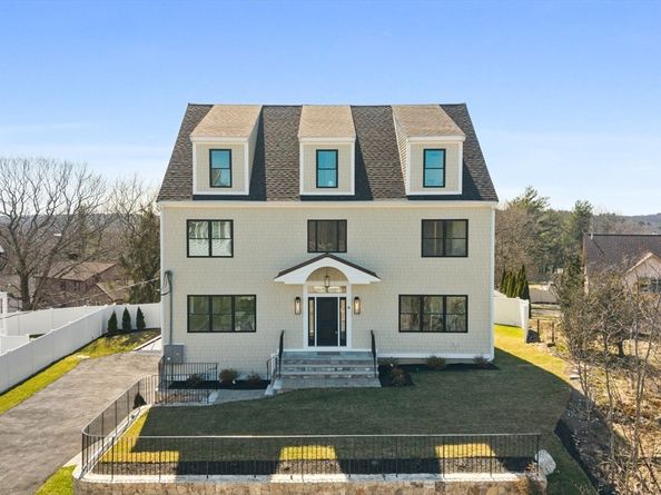 24 Mount Zion Road, Melrose MA 02176