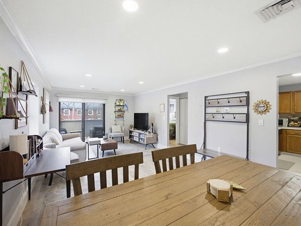 20 Central 213, Salem MA 01970