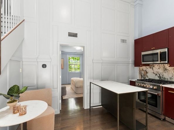 7 Crombie St 10, Salem MA 01970
