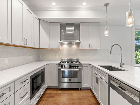 17 Vinton Street PH5, Boston MA 02127
