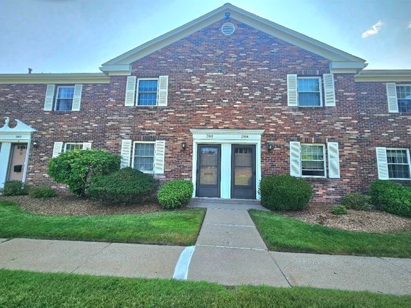 2003 Windsor Drive 2003, Framingham MA 01701