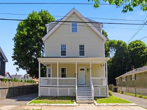 26 Calumet St, Peabody MA 01960