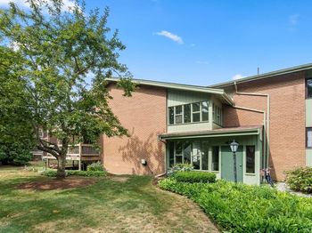 980 Plain St