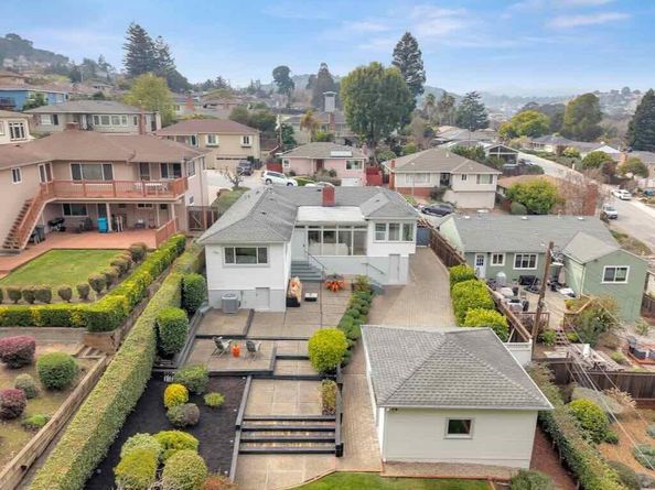 3909 Leona Street, San Mateo CA 94403