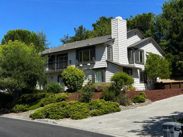 23005 Standing Oak Court, Cupertino CA 95014