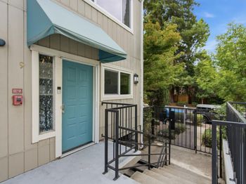 165 E Okeefe Street
