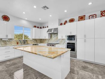 1040 PEPPERMILL Court